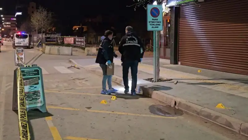 Pideci Dükkanında Kavga: Kanlı Olayda Bir Ölü, Üç Yaralı