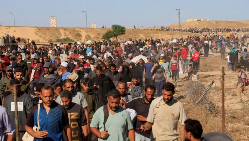 İsrail, Gazze'de İnsani Yardıma Ateş Açtı: 15 Filistinli Hayatını Kaybetti