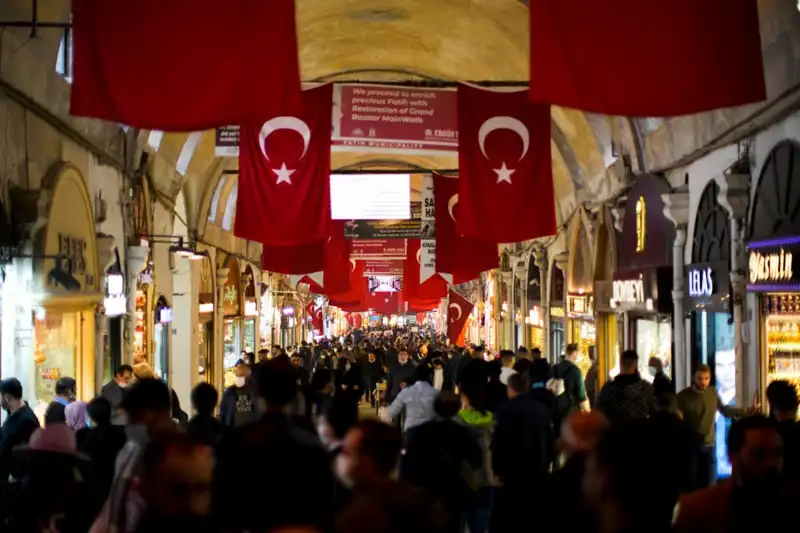 Kapalıçarşı'da 100 Milyon Liralık Vurgun: Gizli Toplantılar ve Çakarlı Araçlarla Şok İddialar