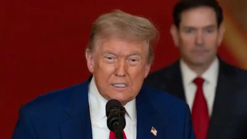 Trump, İran Nükleer Anlaşmasını Eleştirerek 30 Milyar Dolara Tepki Gösterdi