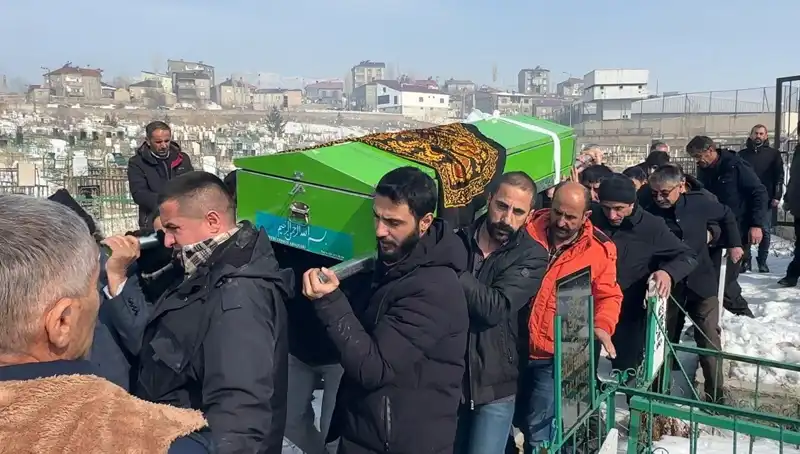 Genç Kız Elektrik Akımına Kapılarak Hayatını Kaybetti: Son Veda Töreni