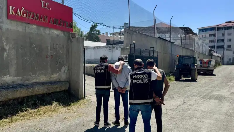Kars'ta Uyuşturucu Operasyonu: İki Kişi Tutuklandı, İlgililer Açıklama Yaptı