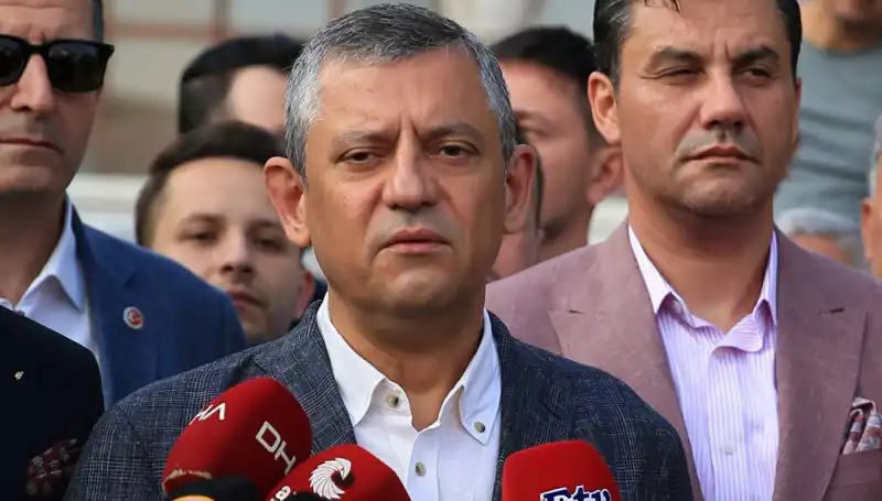 Özgür Özel: Bu Bayram Bizlere Bayram Sevinci Getirmedi