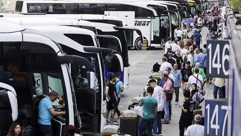 İstanbul’u Terk Edenler: 2023’te Şehir Dışına Çıkan 369 Bin 453 Kişi