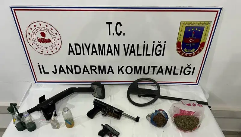 Adıyaman'da Uyuşturucu Operasyonu: 14 Şüpheli Eş Zamanlı Yakalandı