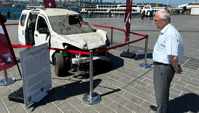 15 Temmuz Şehitleri Anısına Tank Altında Kalan Araçlar Sergileniyor