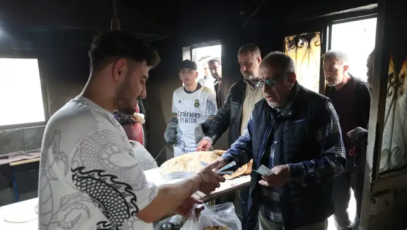 Ekmek İçin 7 Kilometre Yürüyenler: Kentin Ekmek Bağımlılığı!