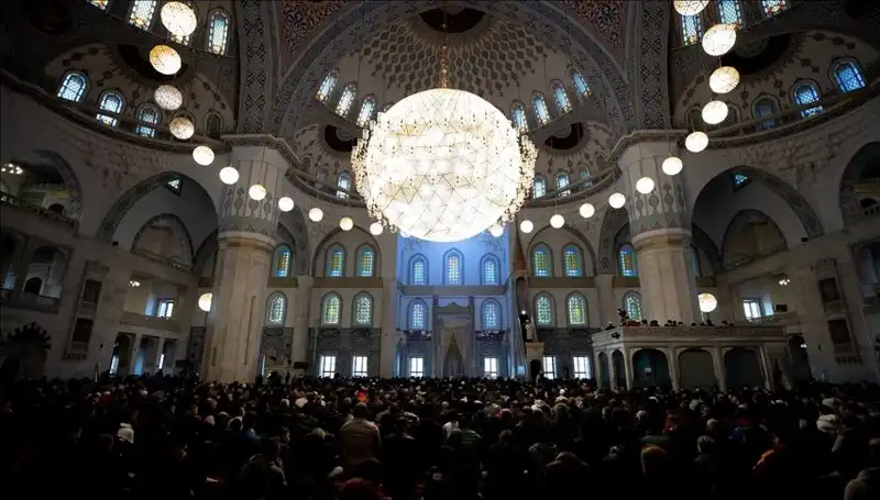 Safer Ayı Nedir? İslam Takvimine Göre Önemi ve Tarihleri Neler?