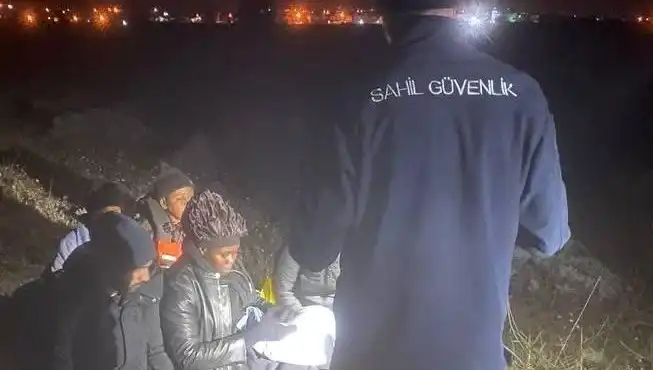 İzmir'de 7 Düzensiz Göçmen Operasyonu: Detaylar Ortaya Çıktı