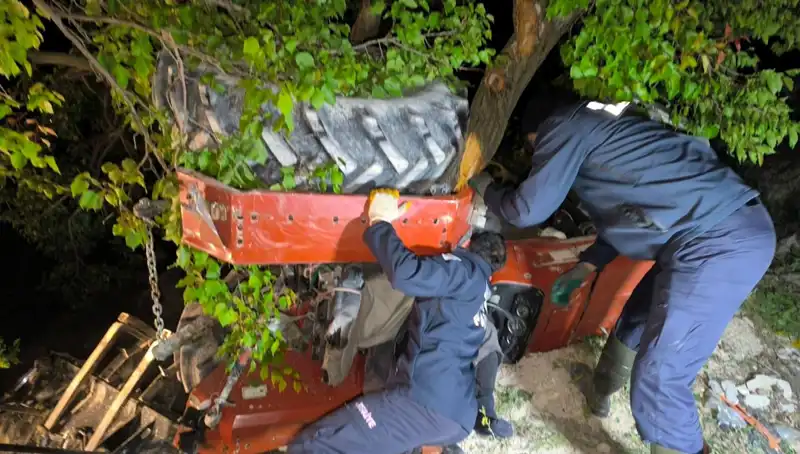 Kontrolden Çıkan Traktör Devrildi: Korkunç Kaza Hayatı Kararttı
