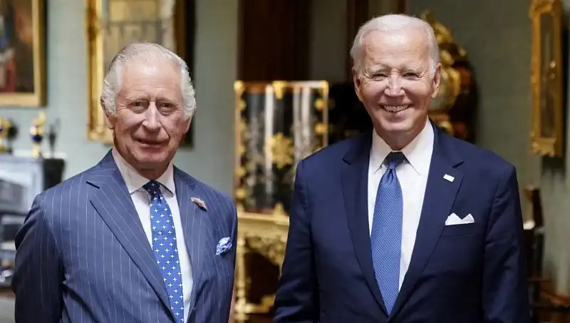 Kral Charles, Biden'a Kanser Araştırmalarına Destek İçin Mektup Yazdı