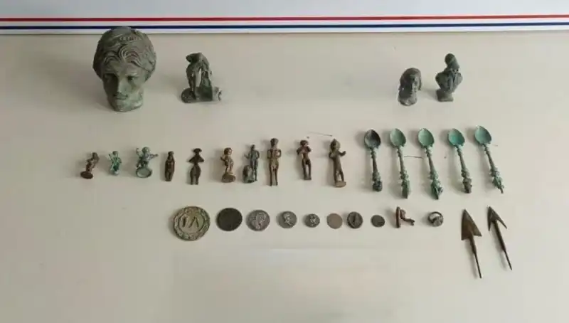 Roma Dönemine Ait Tarihi Eserler Türkiye’de Ele Geçirildi