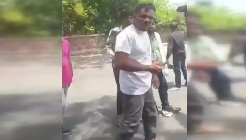 11A Yolcusunun Unutulmaz Anları: "Biri Beni Yakaladı" İfadesinin Ardındaki Gerçekler