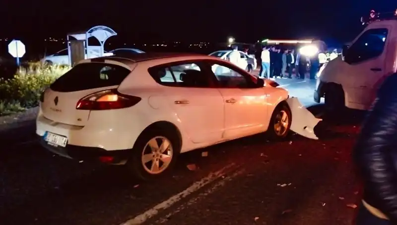 Kafa Kafaya Çarpışma: Korkunç Kaza, Bir Ölü, Yedi Yaralı