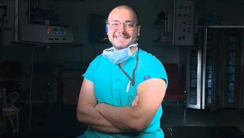 Niğde Hastanesinde Şok Edici Bıçaklı Saldırı: Doktor Hayat Mücadelesi Veriyor