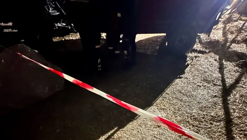 İzmir'de Yem Karma Makinesinde Can Veren İşçinin Dramı
