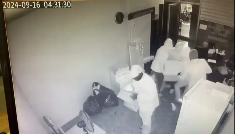 Kasa İçindeki Binlerce Liralık Zenginlik: Çaresizlikten Yola Çıktılar!