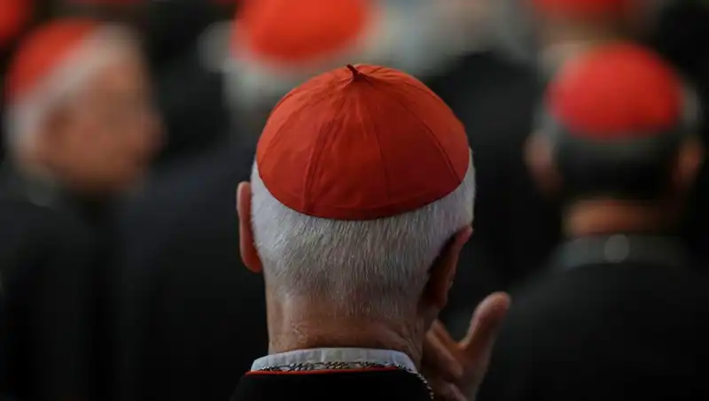 Yeni Papa Seçimi İçin Konklav Tarihi Belirlendi: Kırılma Anı