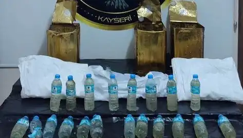 Bal Tenekelerinin İçinden Kilolarca Metamfetamin Çıktı: Uyuşturucu Ticareti Alışkanlıkları Değiştiriyor