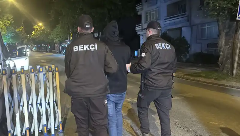 : Edirne’de Düzensiz Göçmen Operasyonu: 4 Kişi Yakalandı!