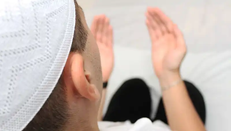 Seferi Namazı Nasıl Kılınır? Tüm Detaylar ve İpuçları